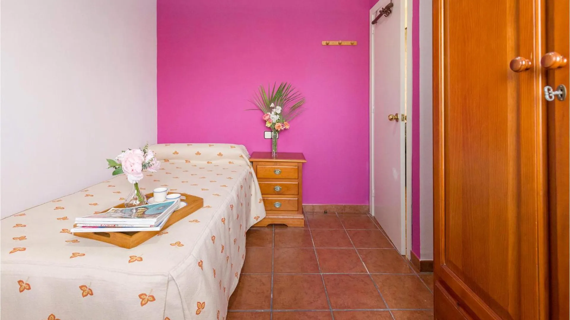 Gorgeous Home In Arahal With Kitchen El Arahal Spain