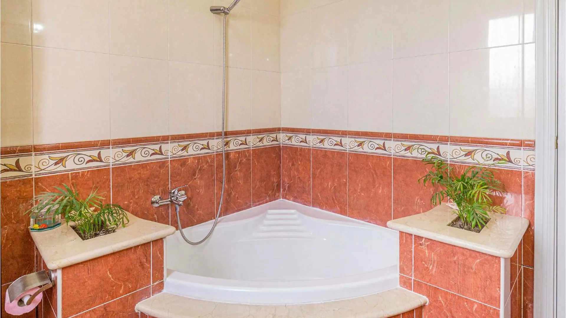 Gorgeous Home In Arahal With Kitchen El Arahal 0*,  Spain